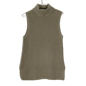 Eight Eight Eight Women’s Sleeveless Turtleneck